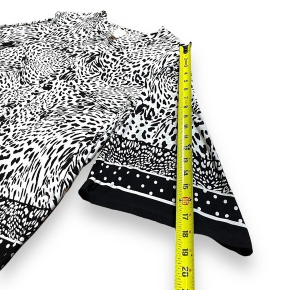 Chico’s Assymetrical Animal Print Polka Dot Tunic 3/4 Sleeve Size 2 - Picture 5 of 12
